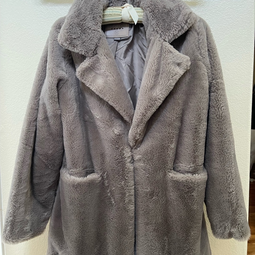 Blank NYC Women's Plush Gray Teddy Jacket
